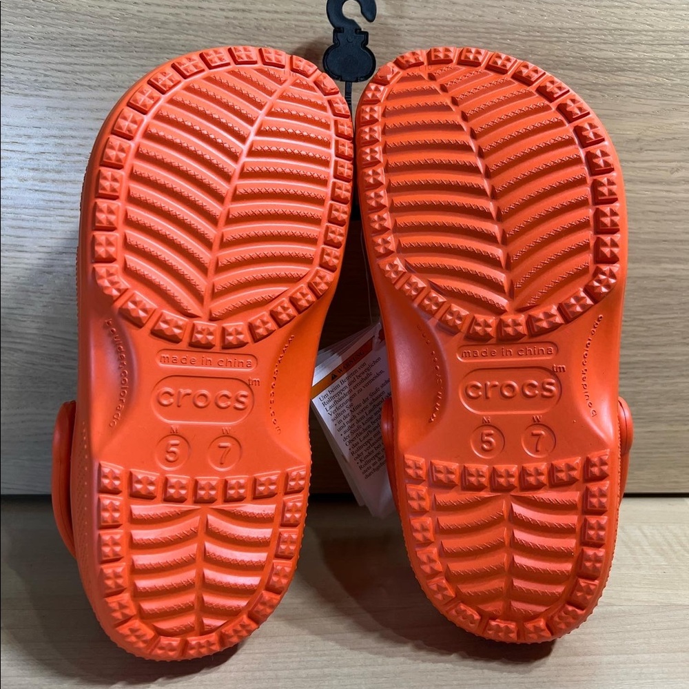 Crocs Clogs “Orange” - Picture 5 of 5